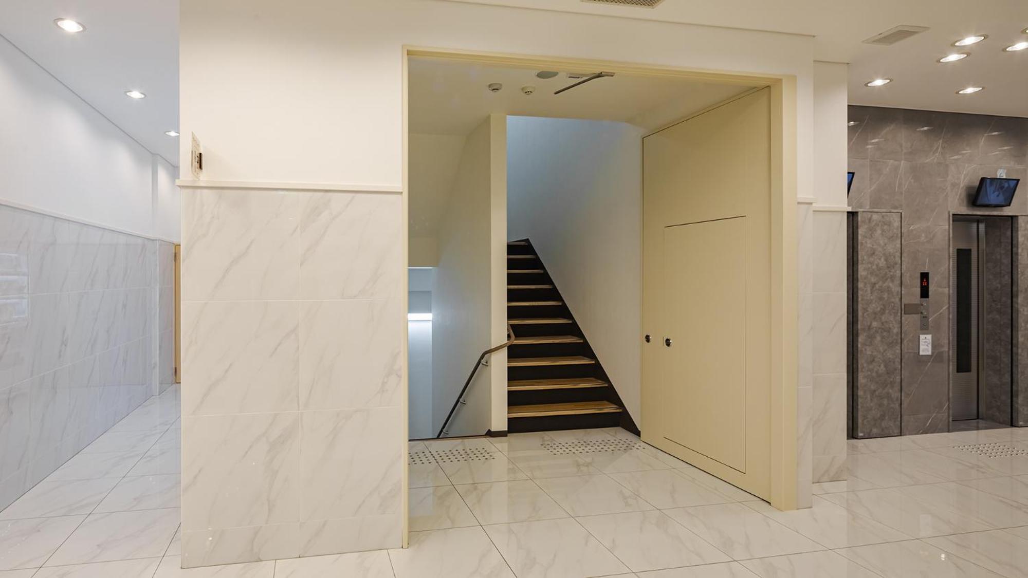 Toyoko Inn Osaka Namba Exteriör bild